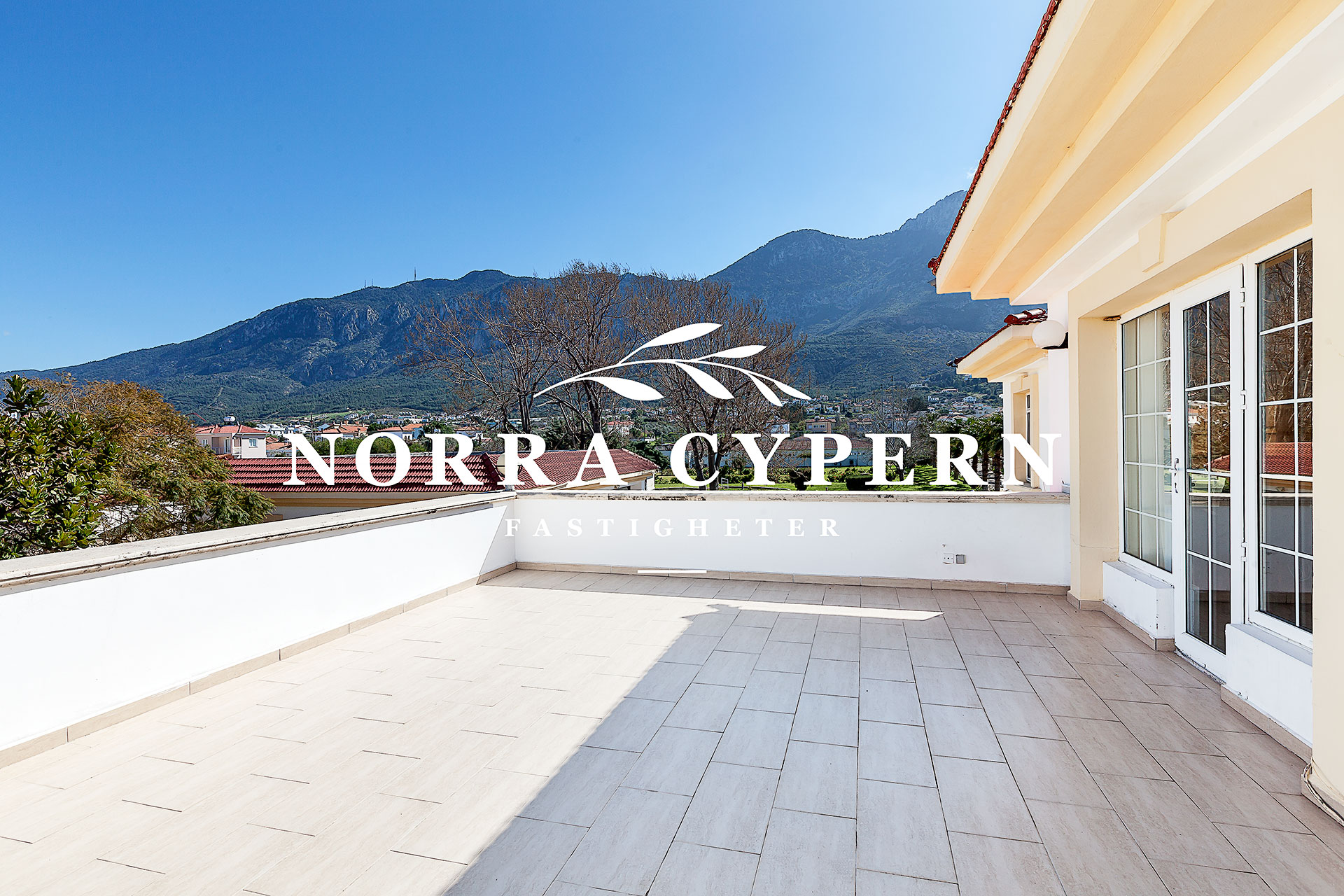 Stor Tomt Villa Norra Cypern 10